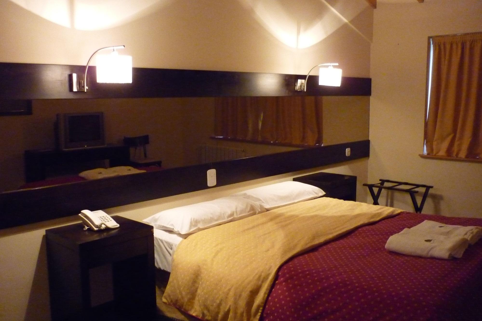 Marcopolo Suites Calafate El Calafate Exteriör bild